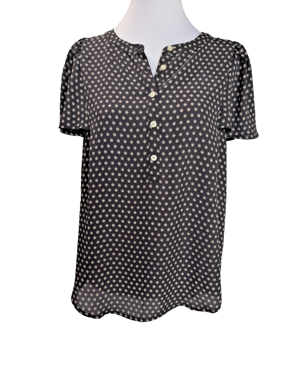 Ann Taylor LOFT Women's Size XS Black Ditsy Floral Henley Top Shirt Tunic Blouse